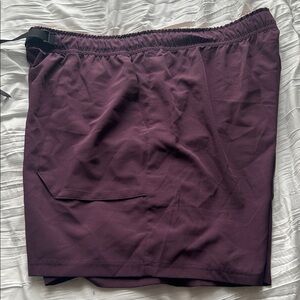 Motion XL 7" inseam polyester spandex Purple and Orange Athletic Shorts